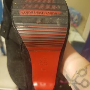 Cute platform like redbottom booties